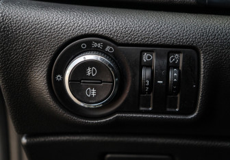 Подержанный автомобиль Opel Astra Hatchback 2012 года (14 фото)