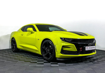 Подержанный автомобиль Chevrolet Camaro Coupe 2019 года (3 фото)
