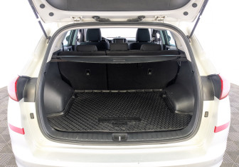 Подержанный автомобиль Hyundai Tucson 2019 года (10 фото)