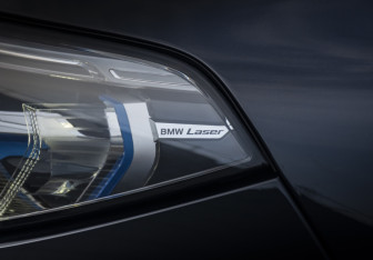 Подержанный автомобиль BMW X7 2019 года (10 фото)