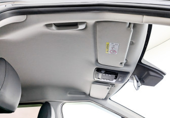 Подержанный автомобиль Kia Carnival 2021 года (22 фото)