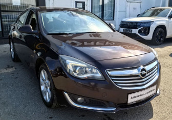 Подержанный автомобиль Opel Insignia Liftback 2013 года (3 фото)