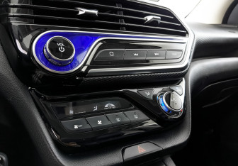 Подержанный автомобиль Changan Alsvin 2023 года (21 фото)