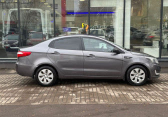 Подержанный автомобиль Kia Rio Sedan 2014 года (4 фото)