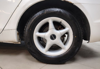 Подержанный автомобиль Geely Emgrand EC7 Sedan 2016 года (9 фото)