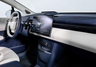 Подержанный автомобиль Zeekr X 2023 года (9 фото)