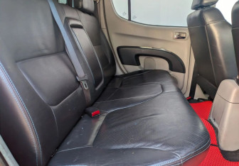 Подержанный автомобиль Mitsubishi L200 2008 года (11 фото)