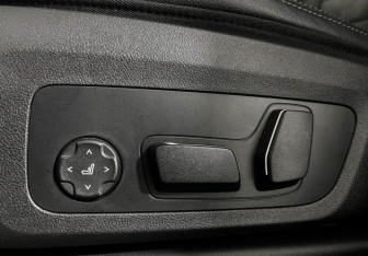 Подержанный автомобиль BMW X3 2023 года (16 фото)