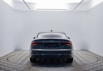 Подержанный автомобиль Audi A5 Liftback 2018 года (6 фото)