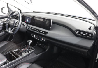 Подержанный автомобиль BAIC U5 Plus 2023 года (10 фото)