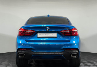 Подержанный автомобиль BMW X6 2018 года (4 фото)