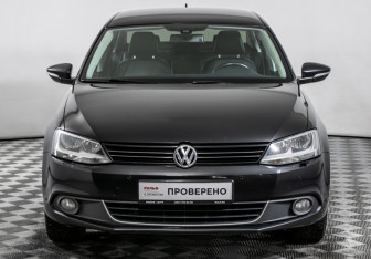 Подержанный автомобиль Volkswagen Jetta Sedan 2012 года (2 фото)