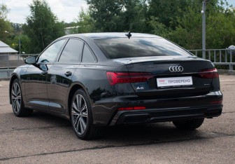 Подержанный автомобиль Audi A6 Sedan 2020 года (7 фото)