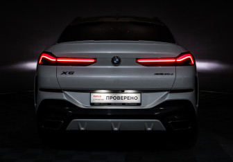 Подержанный автомобиль BMW X6 2022 года (25 фото)