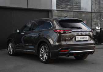 Подержанный автомобиль Mazda CX-9 2021 года (7 фото)