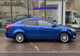 Подержанный автомобиль Kia Rio Sedan 2011 года (4 фото)