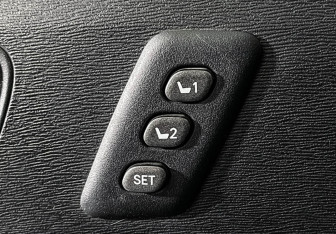 Подержанный автомобиль Toyota Venza 2013 года (15 фото)