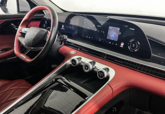 Подержанный автомобиль Exeed RX 2023 года (9 фото)