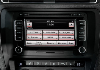 Подержанный автомобиль Volkswagen Jetta Sedan 2012 года (13 фото)