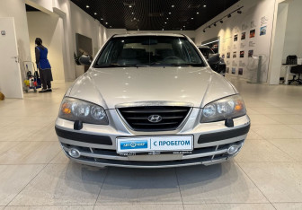 Подержанный автомобиль Hyundai Elantra Sedan 2005 года (2 фото)