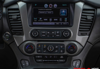 Подержанный автомобиль Chevrolet Tahoe 2016 года (19 фото)