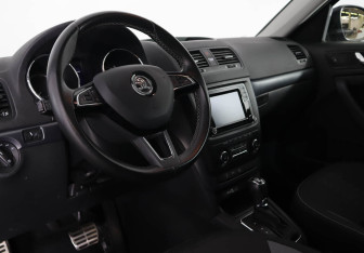 Подержанный автомобиль Skoda Yeti 2017 года (6 фото)
