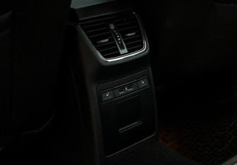 Подержанный автомобиль Skoda Octavia Liftback 2018 года (10 фото)