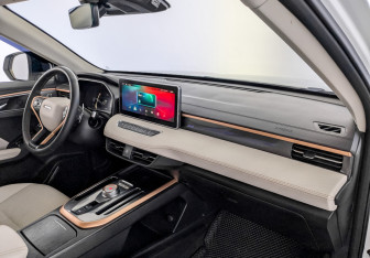 Подержанный автомобиль Haval Jolion 2024 года (11 фото)