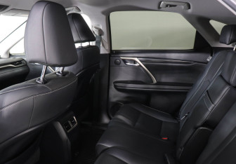 Подержанный автомобиль Lexus RX 2020 года (12 фото)