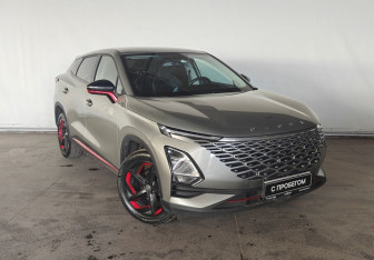 Подержанный автомобиль Omoda C5 2022 года (3 фото)