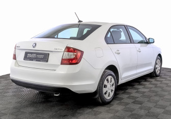 Подержанный автомобиль Skoda Rapid Liftback 2019 года (5 фото)