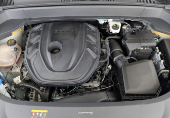 Подержанный автомобиль Geely Monjaro 2023 года (9 фото)