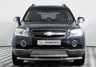 Подержанный автомобиль Chevrolet Captiva 2008 года (2 фото)