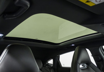 Подержанный автомобиль Changan UNI-V 2024 года (16 фото)