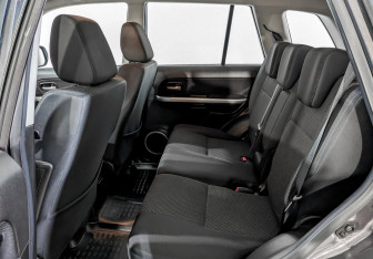 Подержанный автомобиль Suzuki Grand Vitara 2008 года (12 фото)