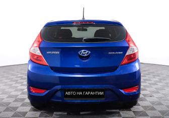 Подержанный автомобиль Hyundai Solaris Hatchback 2012 года (4 фото)