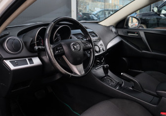 Подержанный автомобиль Mazda 3 Sedan 2013 года (12 фото)