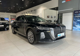 Подержанный автомобиль Hongqi H5 2024 года (3 фото)