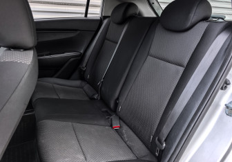 Подержанный автомобиль Kia Rio Hatchback 2021 года (18 фото)