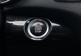 Подержанный автомобиль Kia Sorento 2013 года (17 фото)