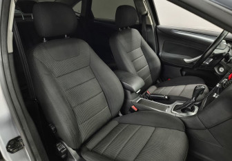 Подержанный автомобиль Ford Mondeo Sedan 2012 года (11 фото)