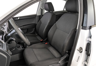 Подержанный автомобиль Skoda Rapid Liftback 2019 года (20 фото)