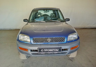 Подержанный автомобиль Toyota RAV4 1995 года (2 фото)