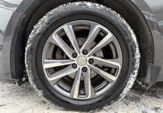 Подержанный автомобиль Chevrolet Cruze Hatchback 2013 года (9 фото)