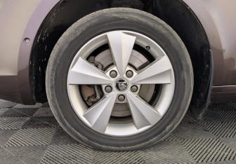 Подержанный автомобиль Skoda Octavia Liftback 2016 года (12 фото)