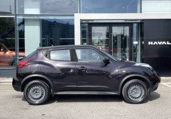 Подержанный автомобиль Nissan Juke 2014 года (4 фото)