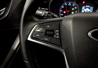 Подержанный автомобиль Москвич 3 2023 года (26 фото)