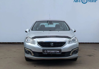 Подержанный автомобиль Peugeot 408 2018 года (2 фото)