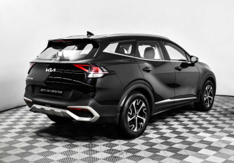 Подержанный автомобиль Kia Sportage 2022 года (3 фото)