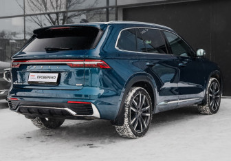 Подержанный автомобиль Geely Monjaro 2023 года (5 фото)